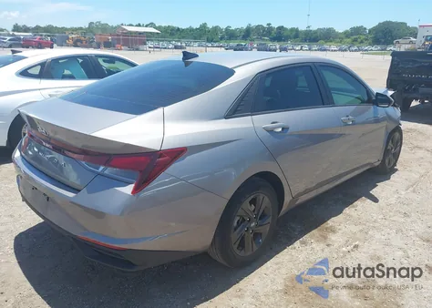 2022 Hyundai Elantra Sel from USA, damaged, VIN KMHLM4AG8NU239604
